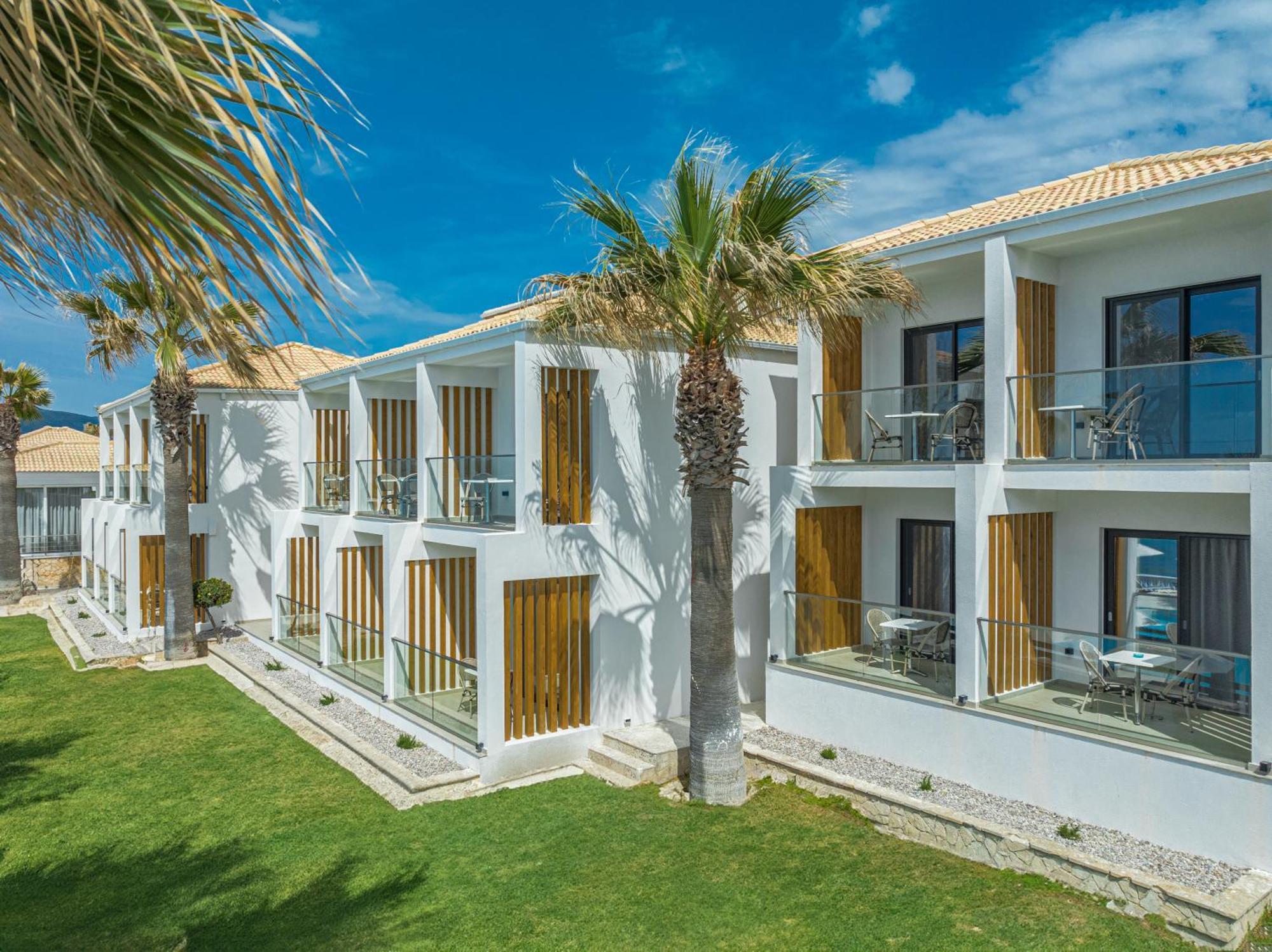 Crystal Beach Hotel Kalamákion Exterior foto